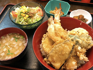 Komahachi - 大海老天丼とツナサラダランチ