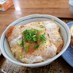 平和食堂 - 定食屋さんのカツ丼