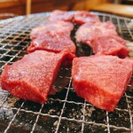 炭火焼肉ホルモン 横綱三四郎 - 