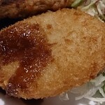 ガスト - 月木ランチ ハンバーグデミグラスソース＆コロッケのコロッケ