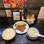 Gyuutan Sumiyaki Rikyuu - 牛たん定食