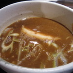 浜の麺バカ - スープは、さらさらの煮干系。


