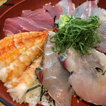 活魚料理一徳 - 海鮮丼アップ