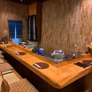 お一人様はカウンター席をご案内いたします。
                                          (状況によって個室になります。)