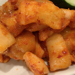 炭火焼肉 ぐら - 甘辛いカクテキです♪