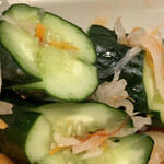 炭火焼肉 ぐら - でも、一番はこのオイキムチですね(*^◯^*)