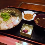 吟ばん - 海鮮三色丼