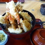 和食さと - にぎわい海老天丼（赤出汁付）８２９円