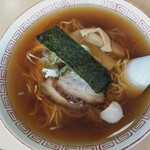 満州ニラら～めんの店 さかえや - 中華そば（中）