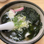 Te Uchi Udon Sanukiya - わかめうどん580円、美味し！