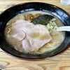 ヨシベー - 料理写真:ヨシベーラーメン塩 細麺