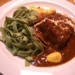 ＜８月＞　タンシチュ－。めちゃウマ～！です。 牛ヒレのタタキも、牛ヒレのゴルゴンゾーラも絶品でしたっ！