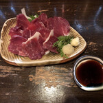 なないちいち - 馬刺し