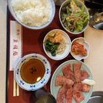 美福苑 - カルビランチ