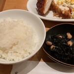 TORI-KANSUKE - ご飯と小鉢