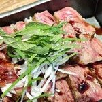 ROU Fukuoka - アップ。お肉の量もたっぷり。柔らかくて、美味しいです。