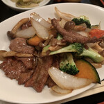 留園 - 和牛肉と野菜かきソース炒め