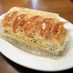 関内餃子軒 - 羽根つき焼餃子