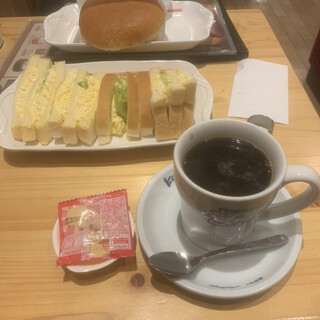 中山駅 神奈川県 でおすすめのグルメ情報をご紹介 食べログ 中山駅 神奈川県 でおすすめのグルメ情報をご紹介 食べログ