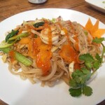 chu cuoi - フォーサオハイサン（海鮮とフォーを炒めます）