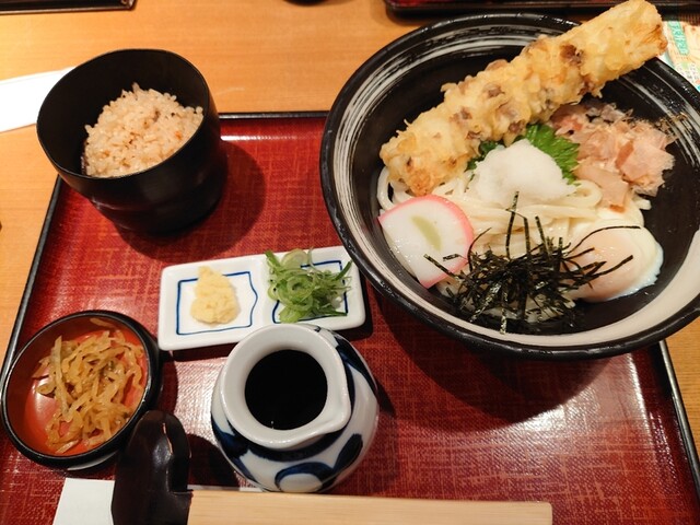 杵屋 郡山駅エキナカ店（きねや） - 郡山（うどん）の写真