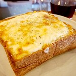 ケヤキコーヒー - チーズトースト