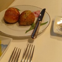 モナリザ 恵比寿店 - 刻印が入ったパン