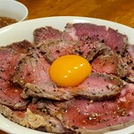エフシー&ダイニング・テーブル 京都御所店 - ローストビーフ丼+30g肉増し