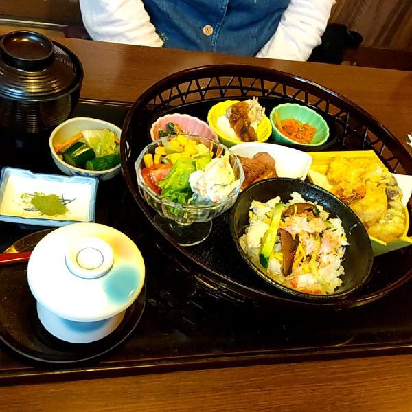 いっさく 上越インター店 春日山 定食 食堂 食べログ いっさく 上越インター店 春日山 定食 食堂 食べログ