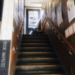 Umie - お店に上がる階段