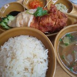 シンガポール海南鶏飯 - 