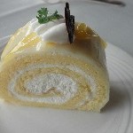 Toukyou Kaikan Ginza Sukai Raunji - 蜂蜜のロールケーキ