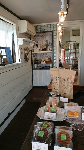 小さな焼き菓子屋 プチ ボヌール（小さな焼き菓子屋 Petit Bonheur） - 泉外旭川（洋菓子）の写真