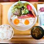 ロイヤルホスト - フライエッグ和定食