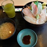 魚がし食堂はま蔵 - 地魚丼　1,200円