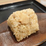 おむすび権米衛 - TVで紹介されていたいぶりがっこチーズ玄米