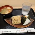 おむすび権米衛 - 味噌汁はインスタント