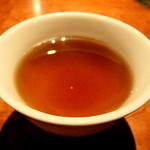 よろにく - ほうじ茶で小休止。