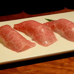 よろにく - サンカクバラの握り