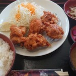 鳥よし - からあげ定食