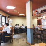 新華園 - 店内の雰囲気♪