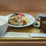 小さな食堂 ヒロ - 鶏唐揚げ定食 (税込)700円 ※角度を変えて(2021.05.17)