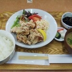 小さな食堂 ヒロ - 鶏唐揚げ定食 (税込)700円 (2021.05.17)
