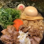 肉玉そば　おとど - 可愛いラーメンだし。