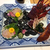 活伊勢海老料理 中納言 神戸三宮本店 - 活造り