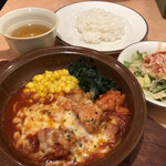 サイゼリヤ - 鶏肉のトマトソース煮込みランチ