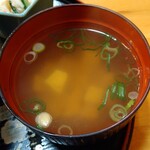 Kazuhei Oshiyoku Jidokoro - 豆腐のすまし汁
