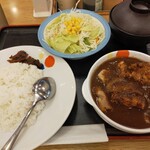 松屋 - ゴロチキカレー味噌汁付（笑）