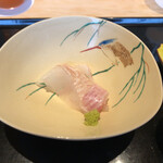 にい留 - 師崎 星鰈 2日寝かせ
      →星鰈の繊細な旨味とコリッとした食感を堪能できる2日寝かせ仕立ての刺身(^O^)／更に1番上には縁側が…♪更に引き立つ食感と旨味に天前である事を暫し忘れて…