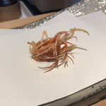 にい留 - ただ見える化油避けのおかげでずっと揚がる過程を眺めていました♪それだけでも楽しいですね！
      初めのひとつはそのままで！ふたつめは塩で頂きました(^^)